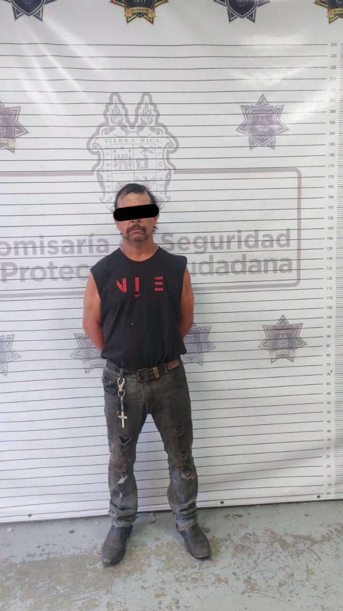 Da seguimiento Comisaría y aseguran vehículo robado; hay un detenido