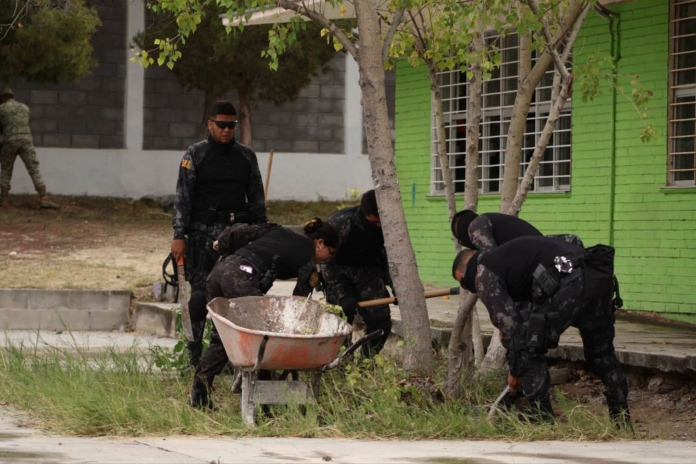Unen esfuerzos Comisaría y Ejército en rehabilitación de plantel