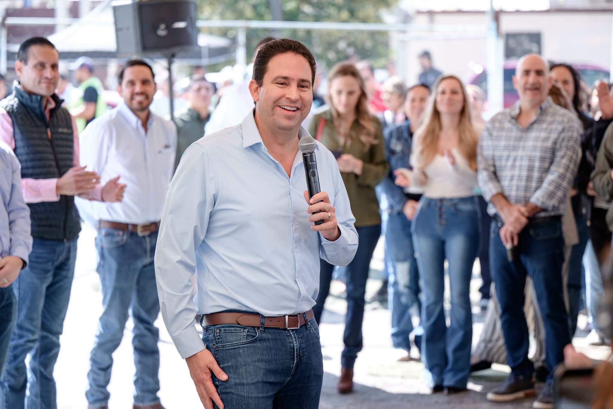 Arranca Javier Díaz obras viales y deportivas en la Saltillo 2000