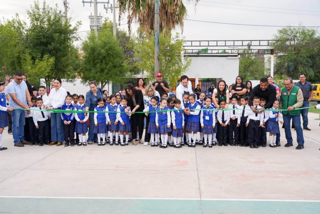Cumple Gobierno de Coahuila compromiso con la primaria Andrés Cárdenas Amaro