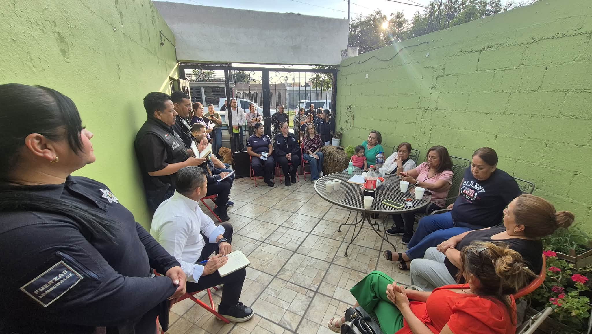 Realiza Comisaría más de 360 reuniones vecinales en el año