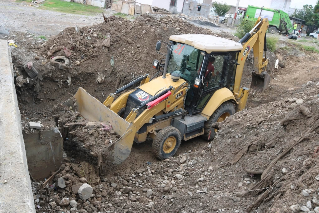 Saltillo intensifica desazolve y limpieza de arroyos para proteger a las familias