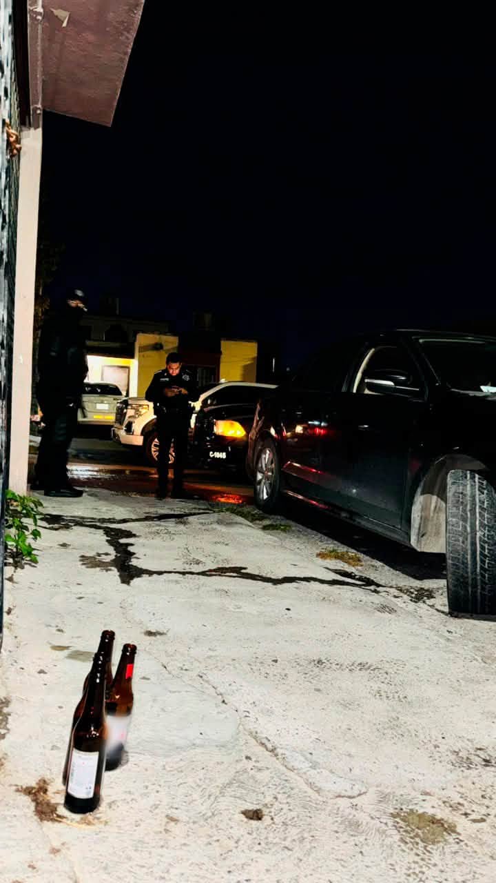 Detiene Comisaría a 10 por ingerir bebidas alcohólicas en la calle